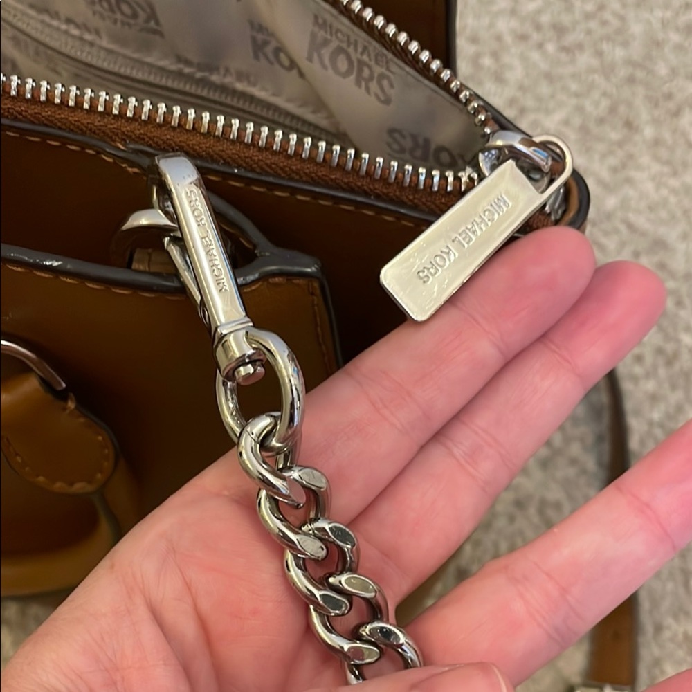 Michael Kors Tan Hand Bag - Picture 9 of 12